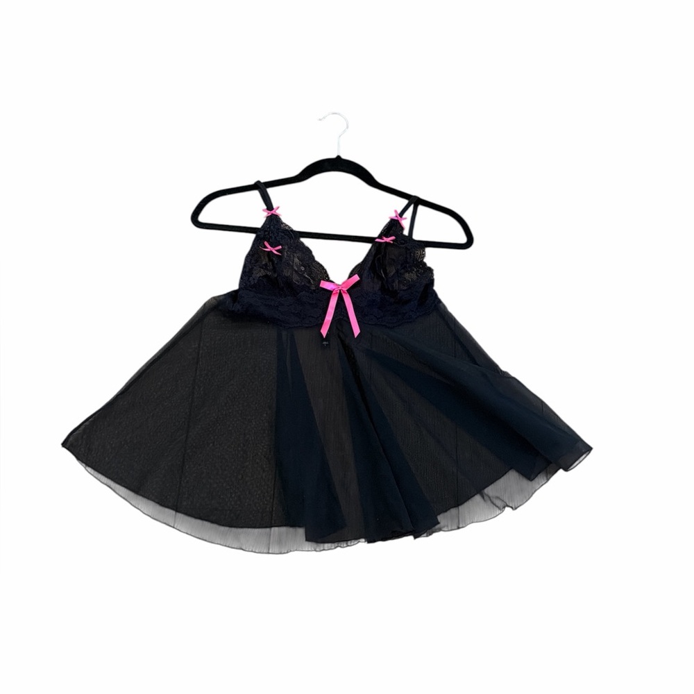 Victoria’s Secret Sexy Little Things Black Lace Peakaboo Camisole Large